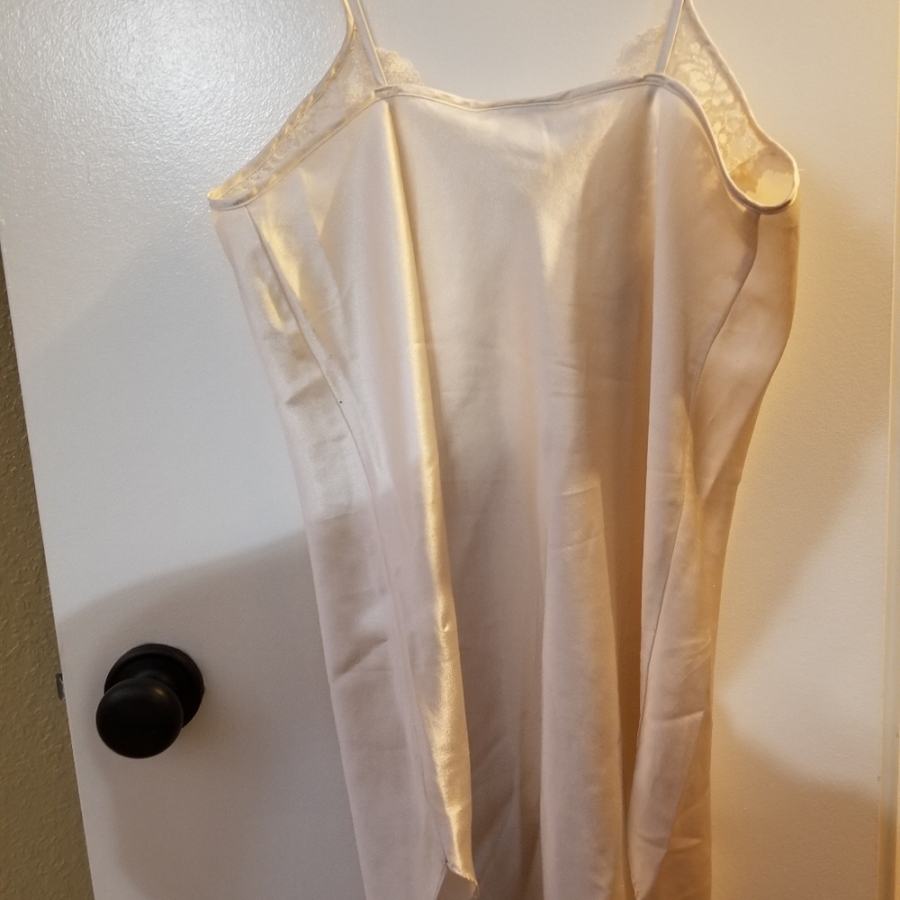 Cream Chemise - Picture 2 of 3